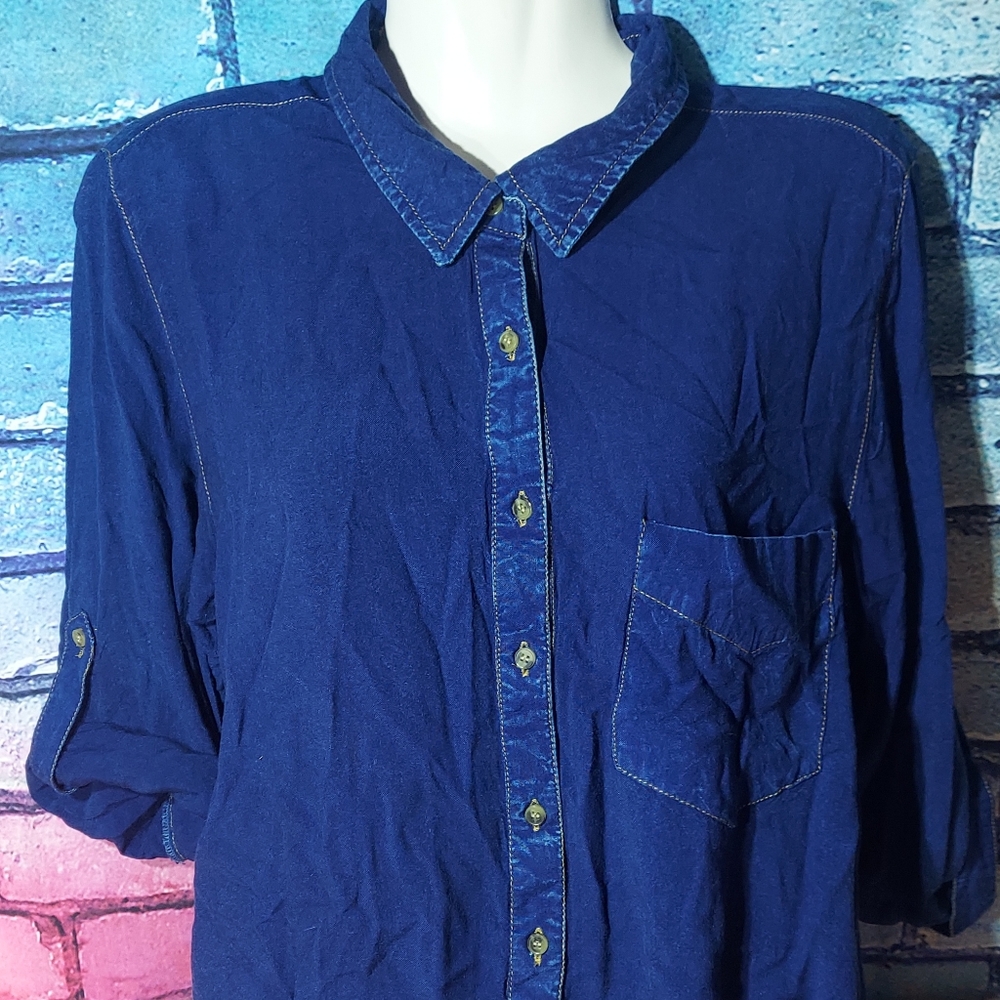 Stylehouse tm size  L blouse dress shirt button up blue denim